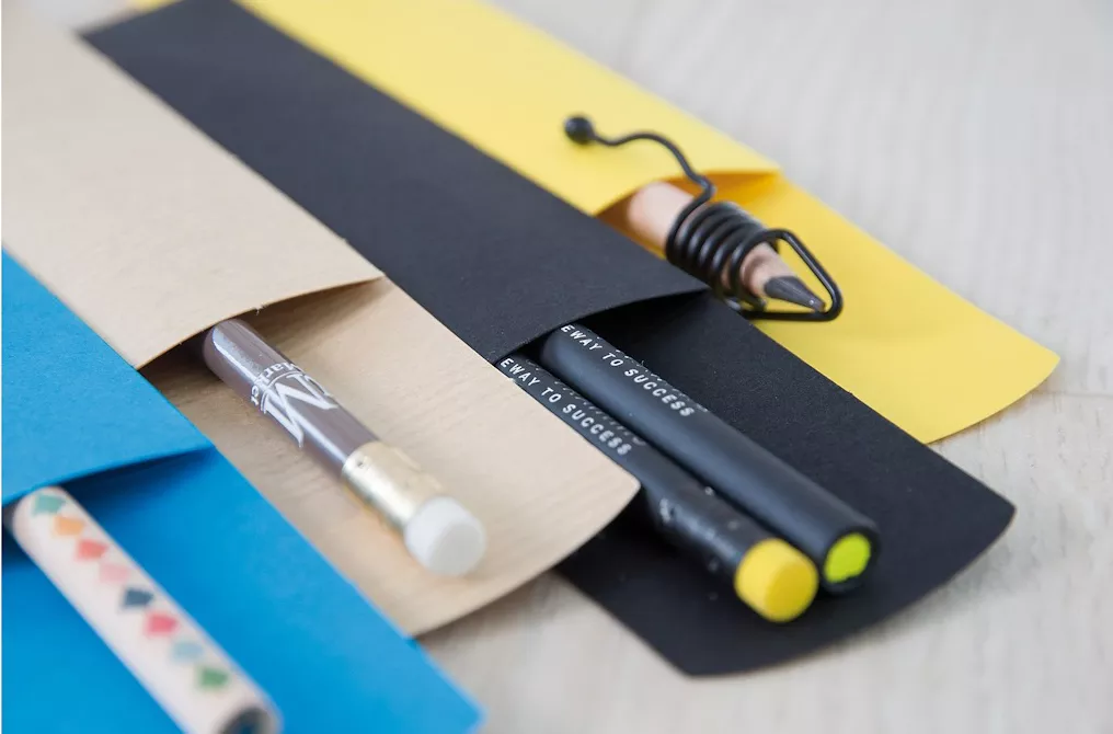 Crayon de bois publicitaire made in France 2 Crayons de bois 1