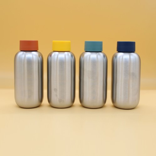 La gourde personnalisée : un objet publicitaire écoresponsable ! 2 Gourde inox francaise