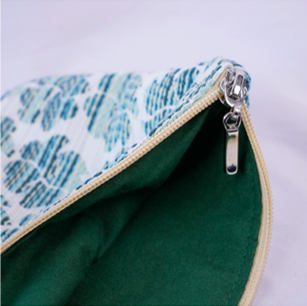 Trousse en jacquard 1